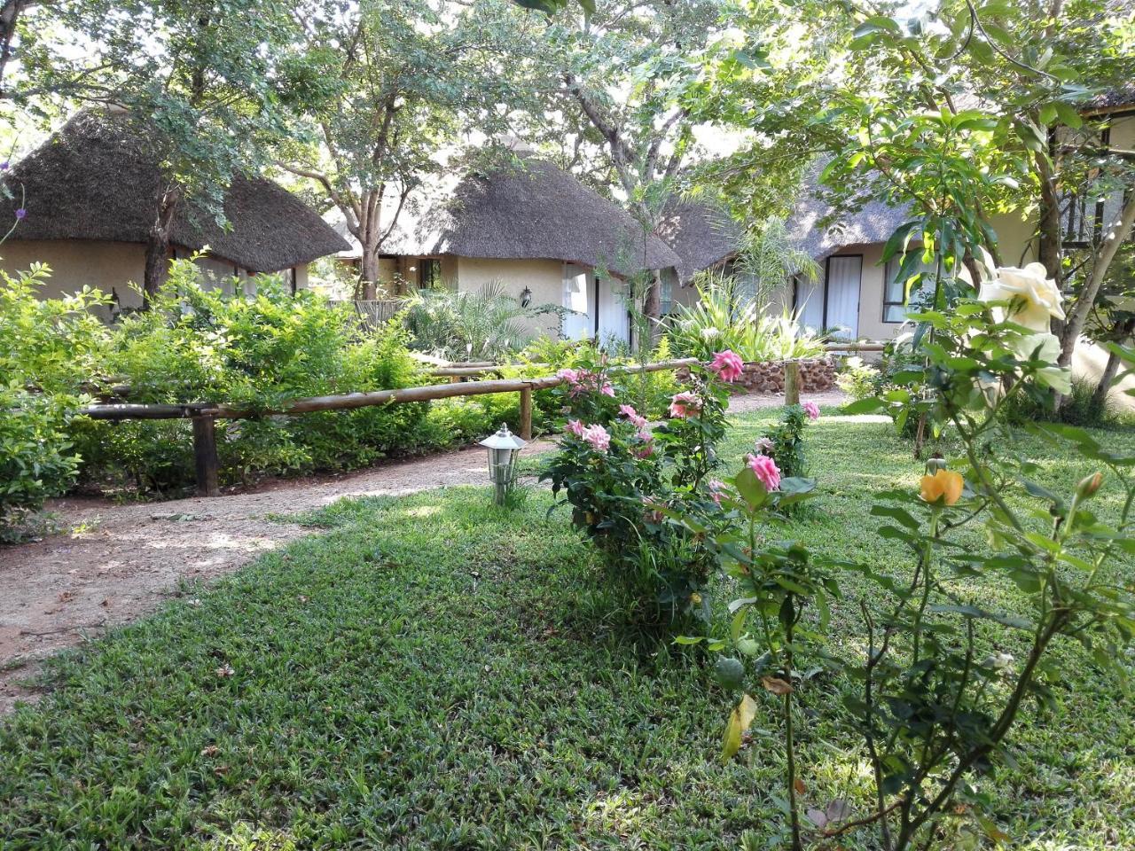 Chobe Sunset Chalets Lesoma Ngoại thất bức ảnh