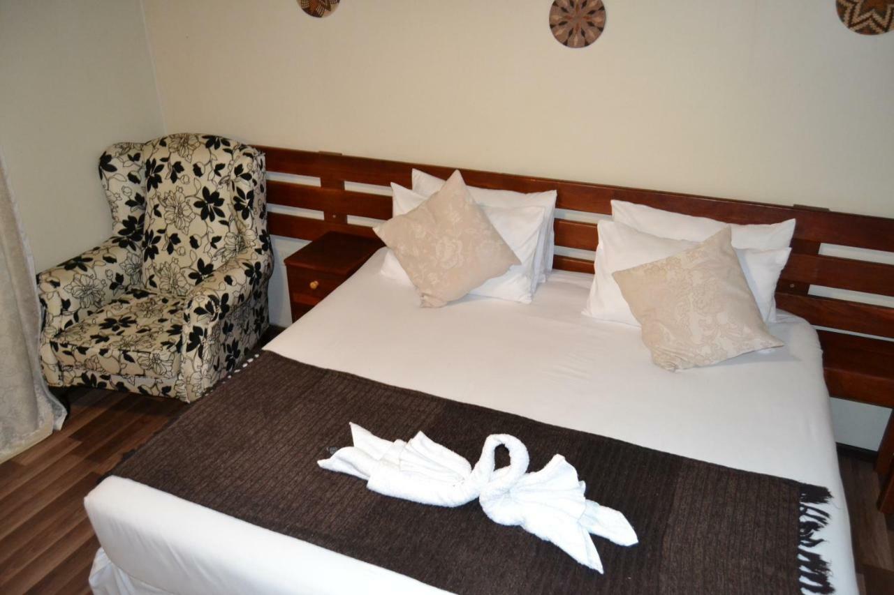 Chobe Sunset Chalets Lesoma Ngoại thất bức ảnh