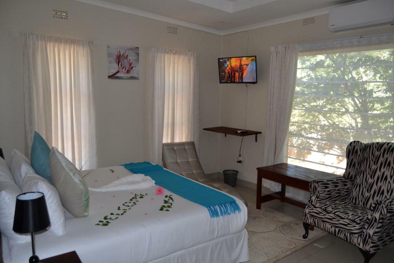 Chobe Sunset Chalets Lesoma Ngoại thất bức ảnh