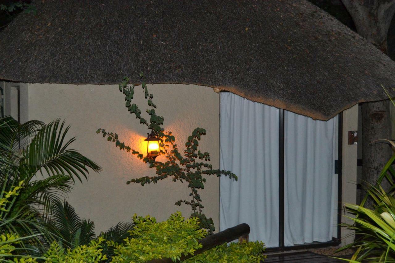 Chobe Sunset Chalets Lesoma Ngoại thất bức ảnh
